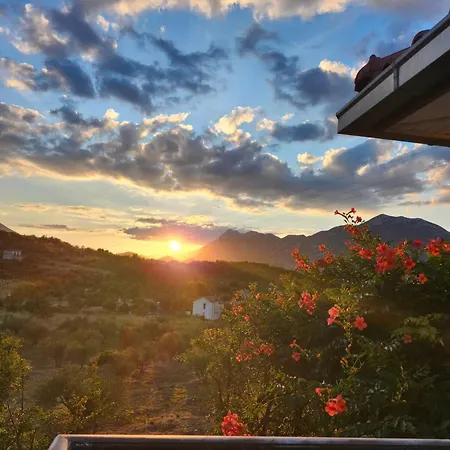 House Sunset View *